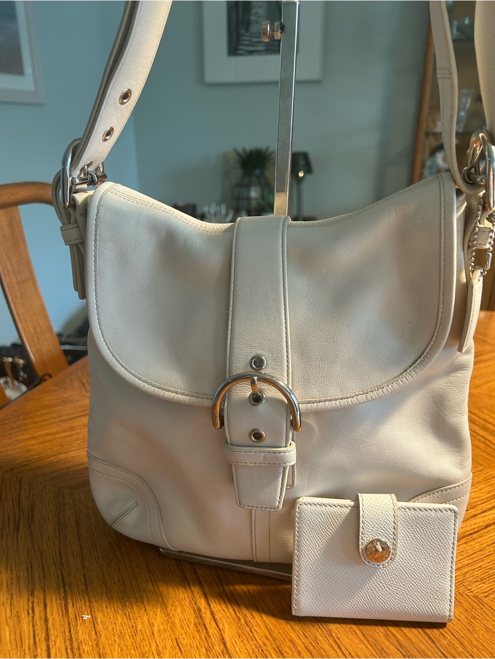 Classic Coach Cream Leather Shoulder Bag with Matching Wallet